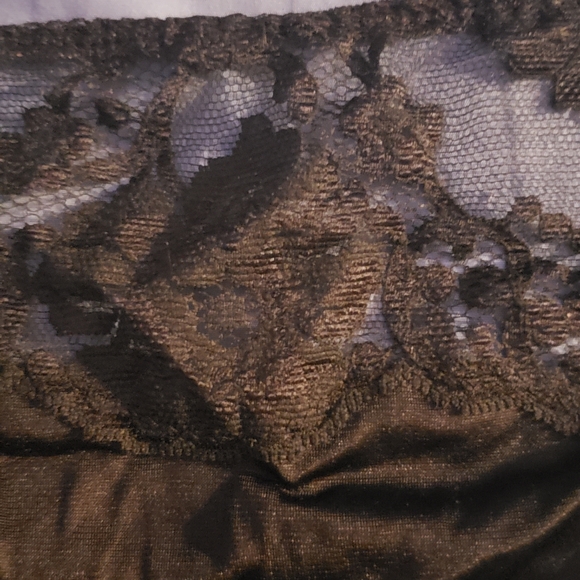 Vintage Victoria's Secret Thong Lace Panties Sz L - Picture 3 of 4